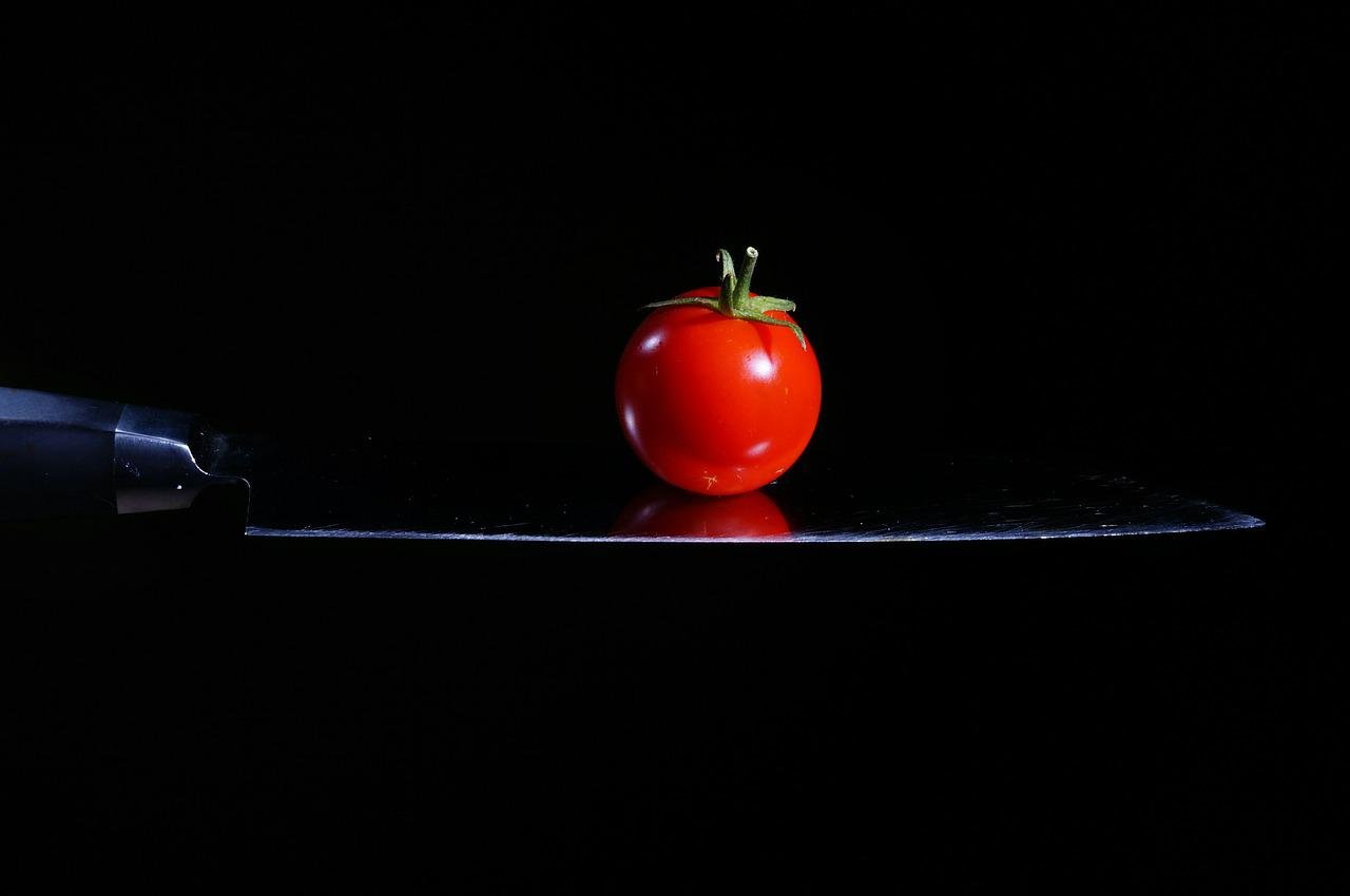 couteau, tomate
